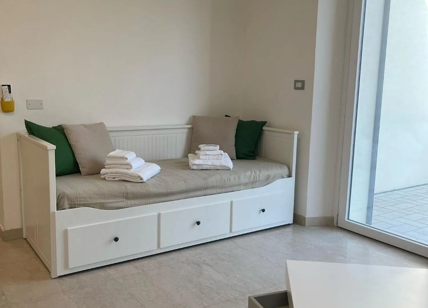 Villa Red Leaf Como 0*,